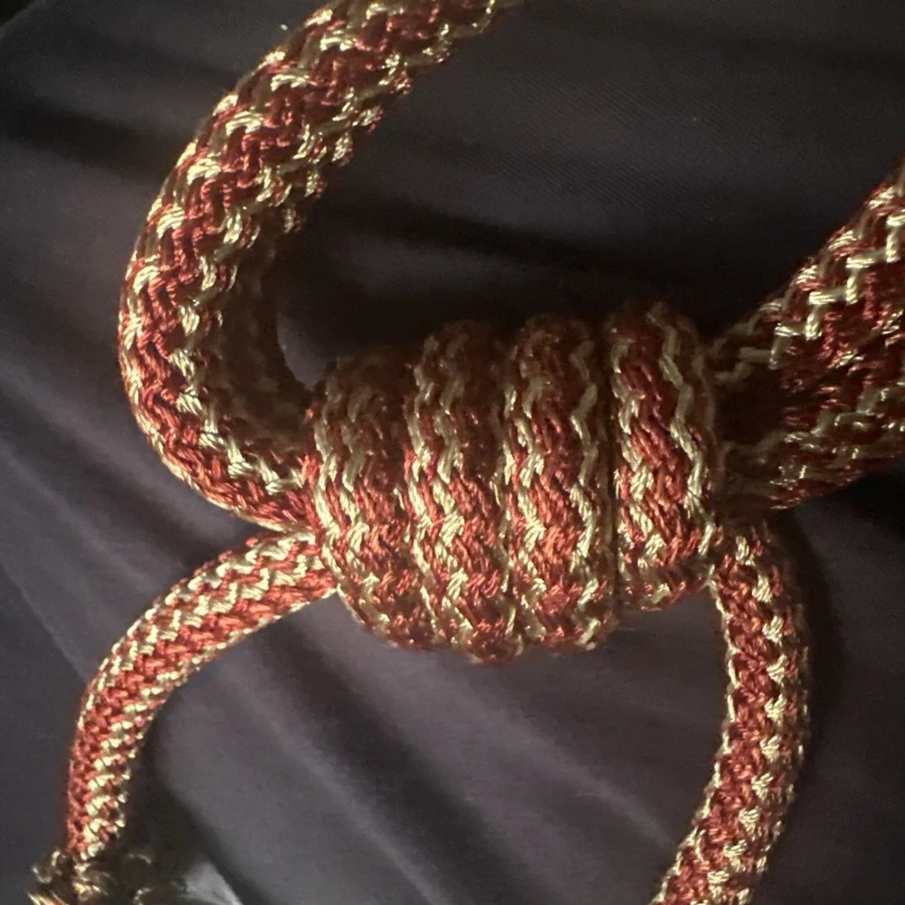 New! ‎ Trimland Trimmings Burgundy/Gold Rope Drapery Tie Back/Pull